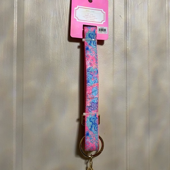 NEW Lilly Pulitzer M/L Leash/Lead Pink NWT Good Logo Charm Full Color Canvas - Picture 4 of 7